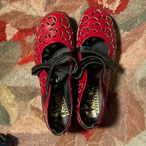 Vintage Rieker Antistress Red and Black Shoes SZ 37